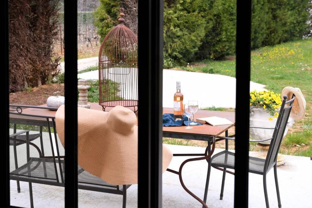 Le Galinie Chic'Art. Un Bel Atelier Avec Piscine Villa Carpentras Exterior photo