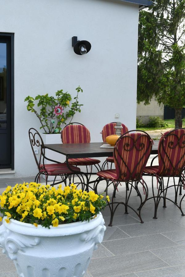 Le Galinie Chic'Art. Un Bel Atelier Avec Piscine Villa Carpentras Exterior photo