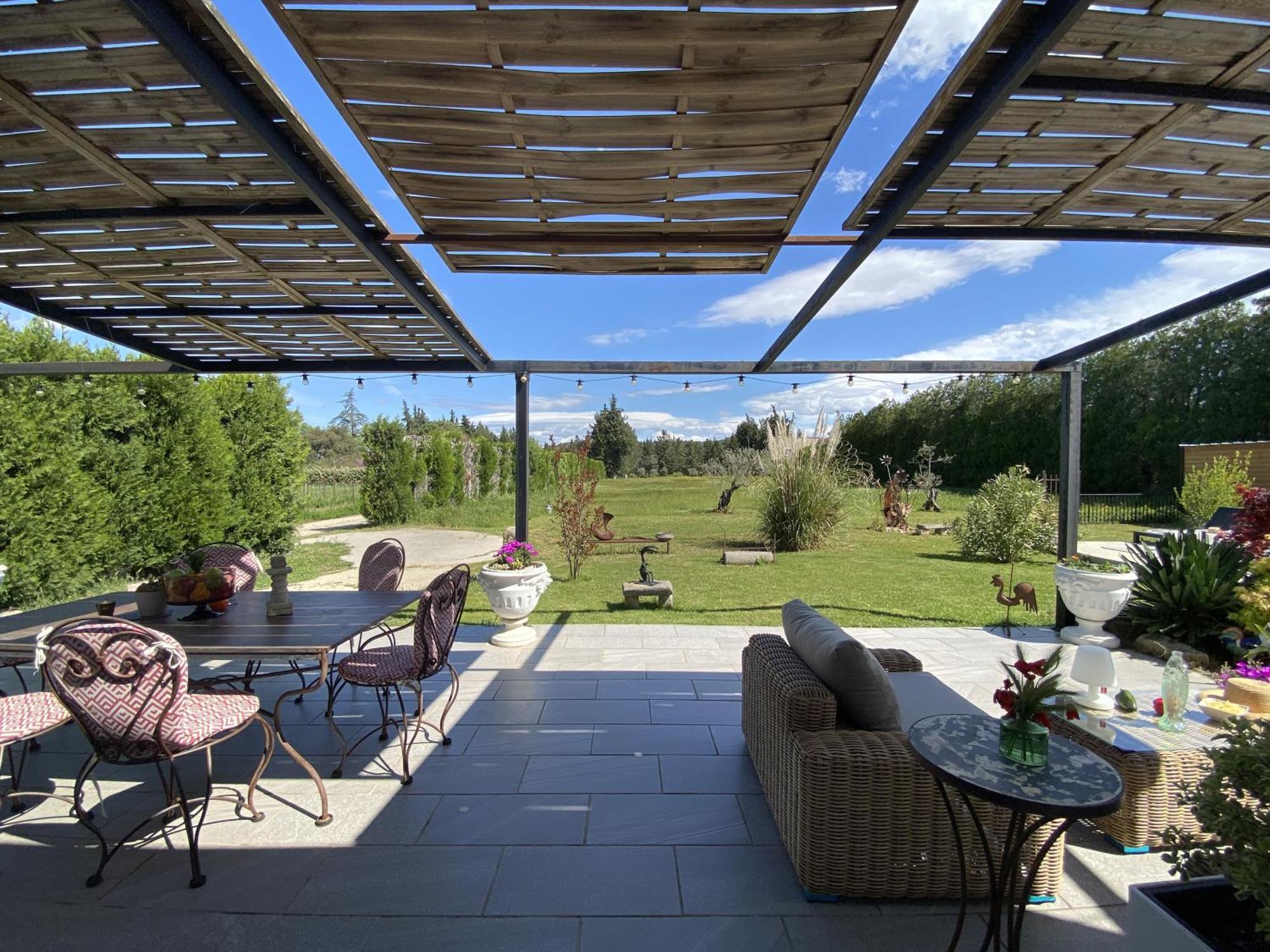 Le Galinie Chic'Art. Un Bel Atelier Avec Piscine Villa Carpentras Exterior photo