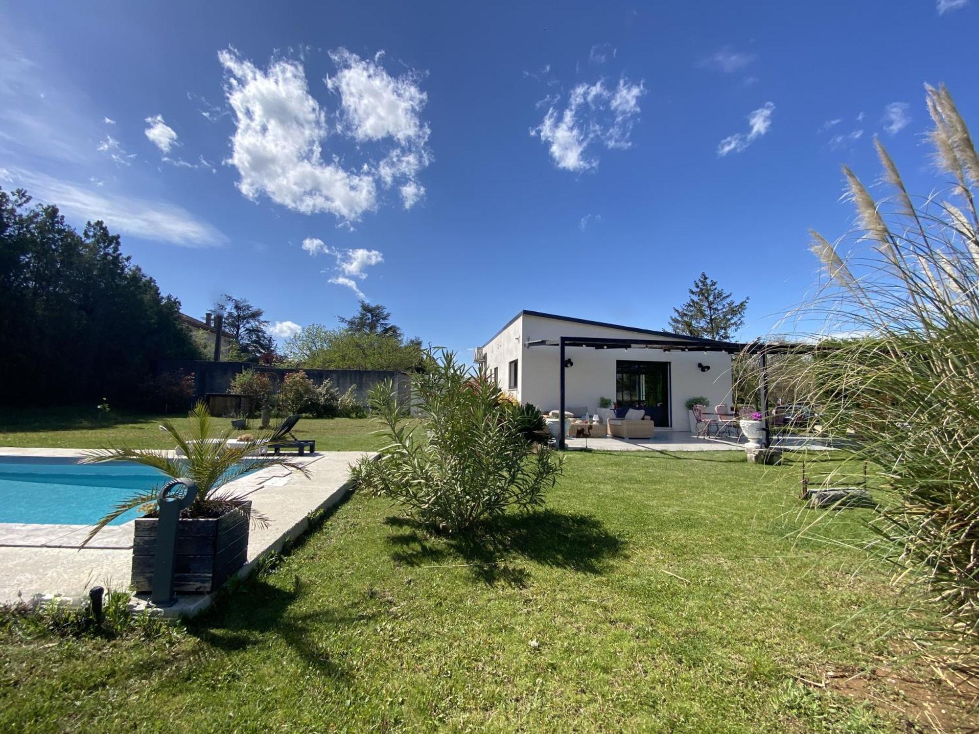 Le Galinie Chic'Art. Un Bel Atelier Avec Piscine Villa Carpentras Exterior photo